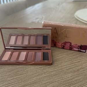 Urban Decay Naked3 Mini Eyeshadow Palette - Pink and Brown Hues